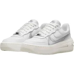 Nike Air Force 1 PLT.AF.ORM W - Summit White/Sail/Wolf Grey/Metallic Silver -Matens Shoes Shop Nike Air Force 1 PLT.AF .ORM W Summit White Sail Wolf Grey Metallic Silver 4